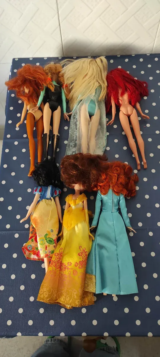 Lote 7 Muñecas de Princesas Disney