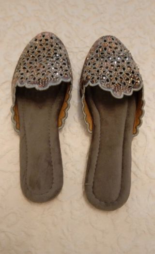 Sandalias planas mujer grises