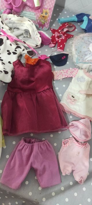 Lote ropita muñecas 