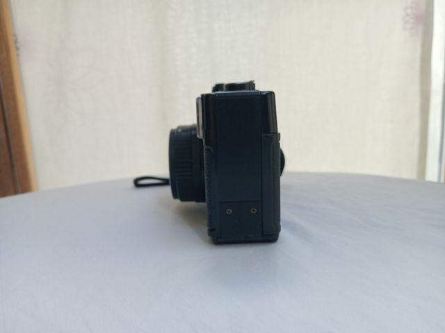 Ricoh 35 EFL: Fotocamera compatta