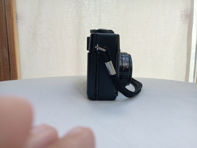 Ricoh 35 EFL: Fotocamera compatta