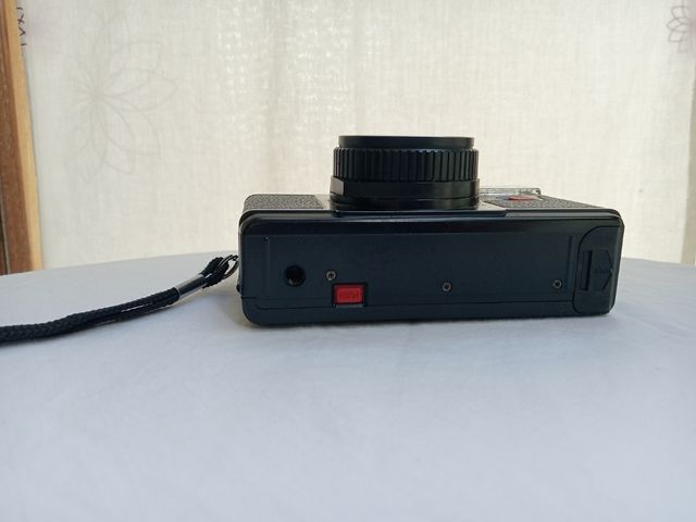 Ricoh 35 EFL: Fotocamera compatta