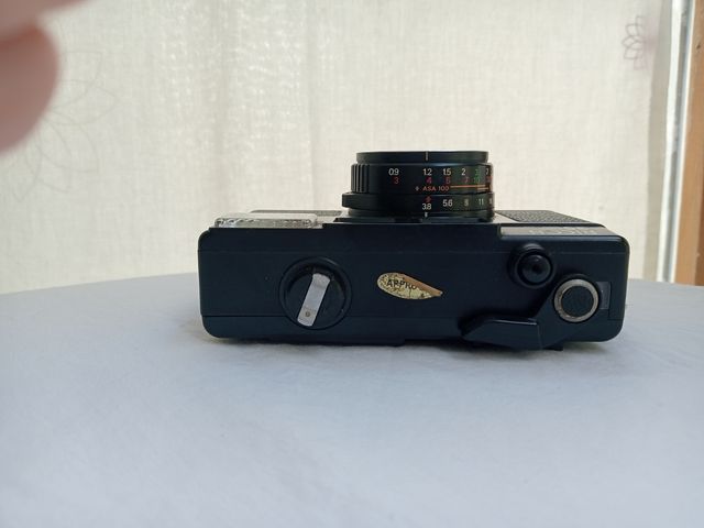 Ricoh 35 EFL: Fotocamera compatta
