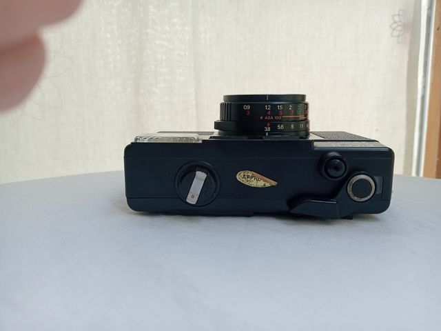 Ricoh 35 EFL: Fotocamera compatta