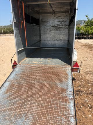 Remolque cerrado SPEEDREM