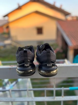 Nike Air Max 720 