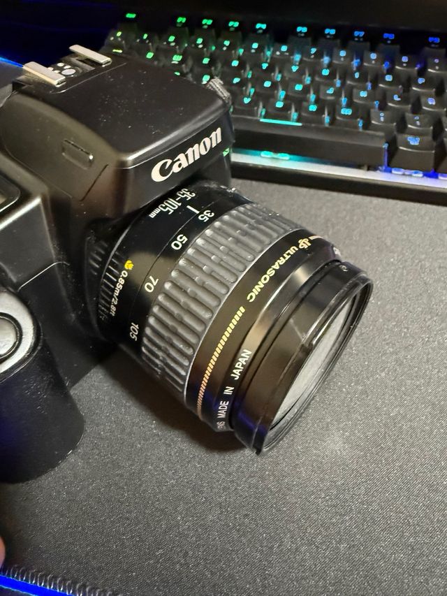 Canon EOS 1000F Cámara réflex