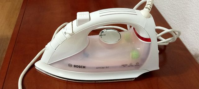 Plancha Bosch sensixx B4 2400W
