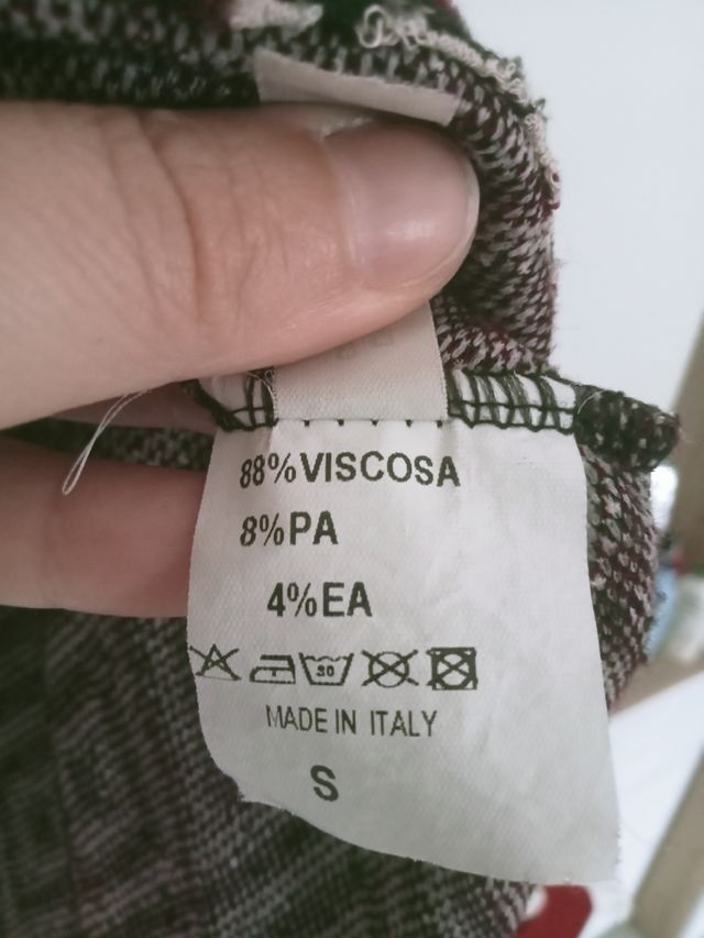 Vestito estivo a rombi - beige rosso e nero