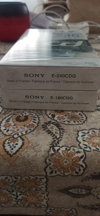 2 VHS SONY. 240-180 min