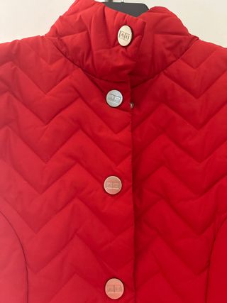 Chaqueta roja Adolfo Domínguez