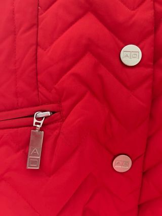 Chaqueta roja Adolfo Domínguez