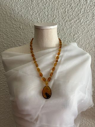 Collar ámbar miel 