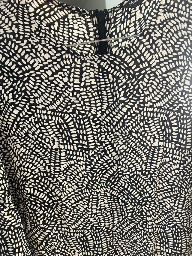 Vestido mini estampado blanco y negro