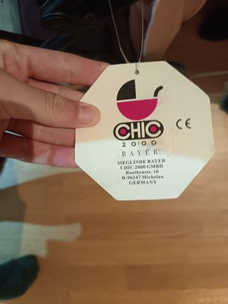 Carrito de bebé de juguete