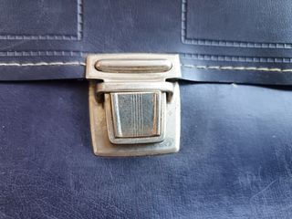 Cartera vintage azul marino. Años 70.

