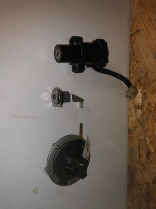 Clausura Honda CB125R - Cerradura