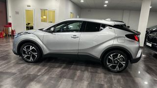 Toyota C-hr hybride 180 H Business 184 cv