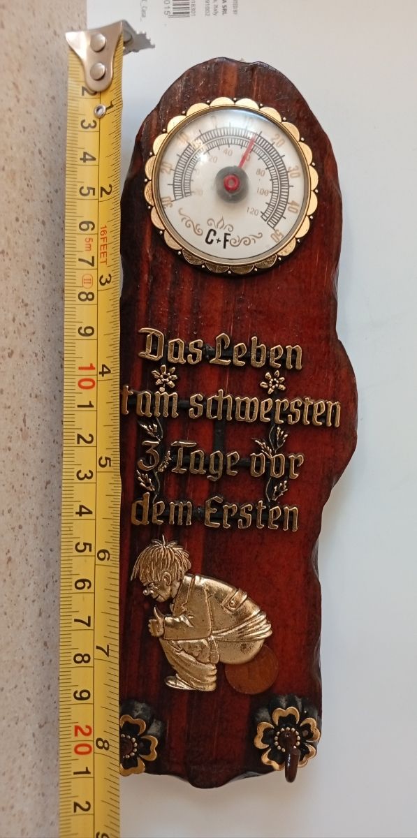 Appendi chiavi in legno vintage. Termostato ok.