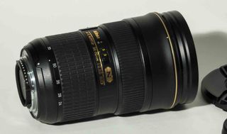 Objetivo Nikon AF-S NIKKOR 24-70mm 1:2.8G ED