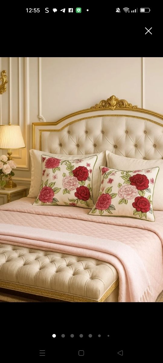 2 peças. Capas de almofadas decorativas, bordadas. ALGODÃO