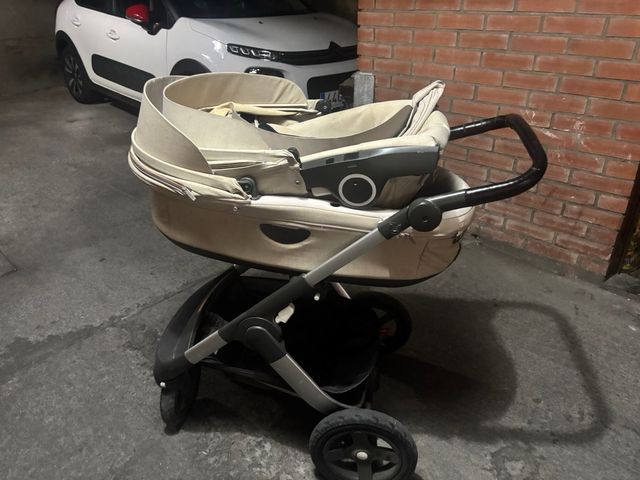 Carro bebé ligero stokke