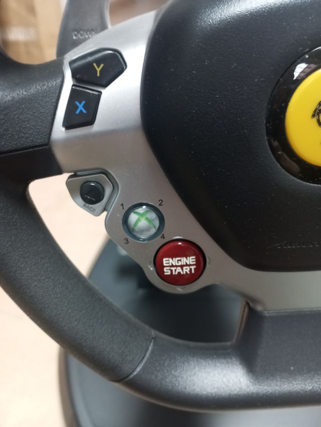 Thrustmaster Ferrari GT Cockpit