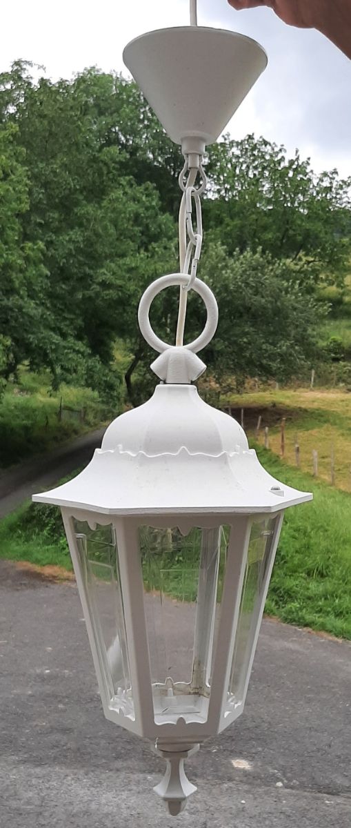 Lampara exterior blanca