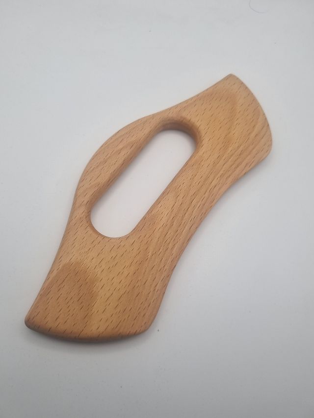 Masajeador Madera: Herramienta Corporal con funda