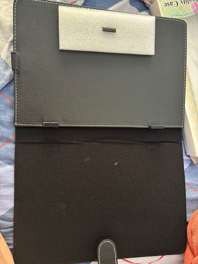 Custodia tablet nera