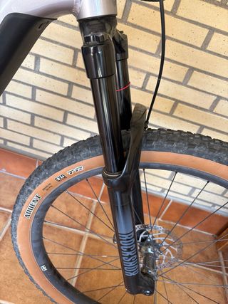 Ebike cube reaction hibryd 620 bateria TALLA M