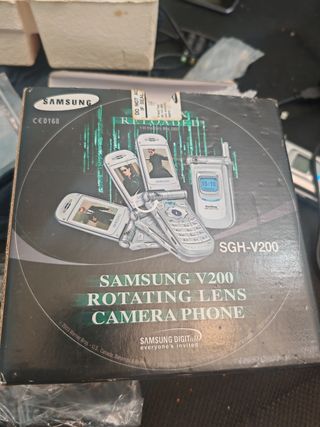 Samsung v200 plateado
