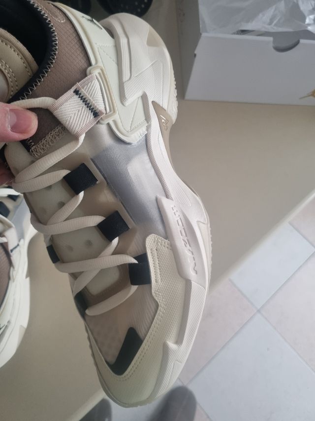 Zapatillas Jordan Air Zoom - Beige/Blanco