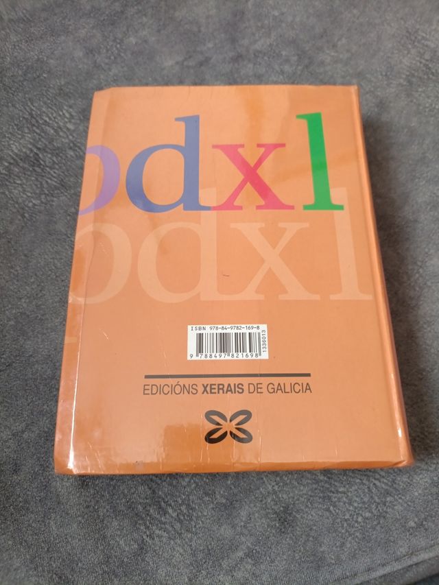 Pequeno Dicionario Xerais da Lingua (Galician E...