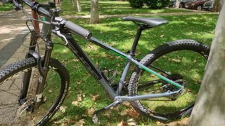 Bicicleta Cube Analog