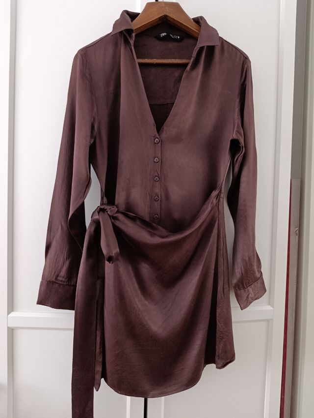 Vestido Zara marrón corto