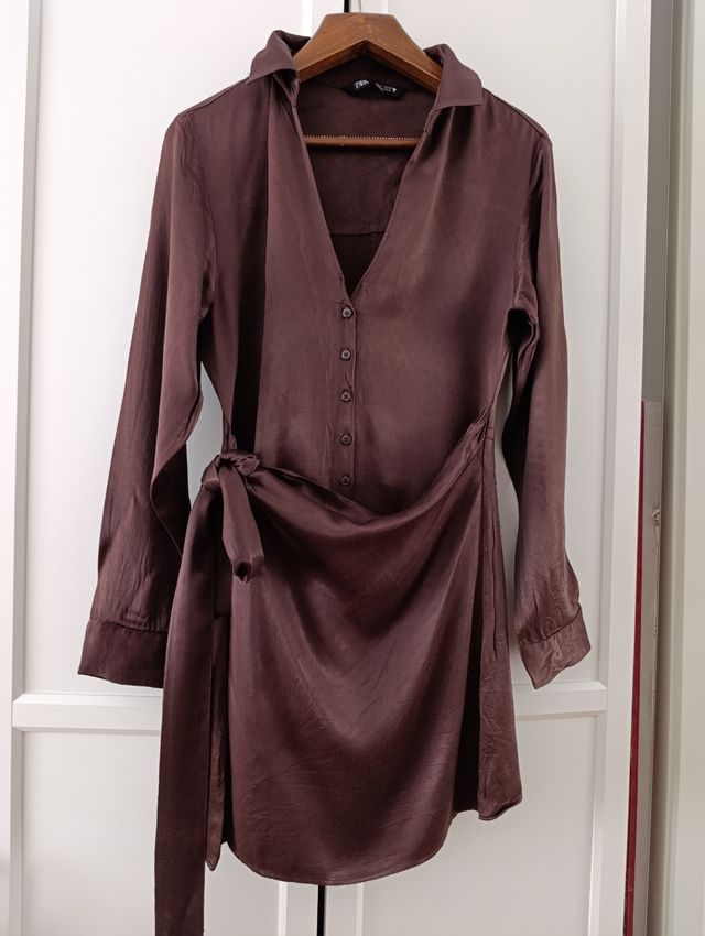 Vestido Zara marrón corto