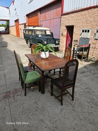 Mesa madera siglo XVIII