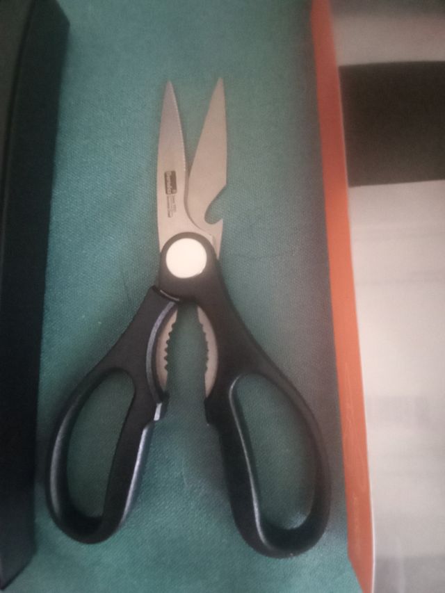 Tijeras cocina Berndes