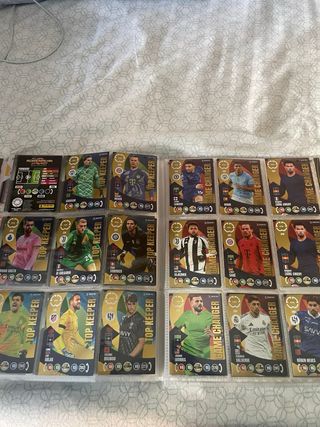 Álbum Panini Adrenalyn Club Mundial(falta 1 card)