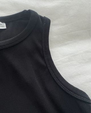 Top corto negro Bershka