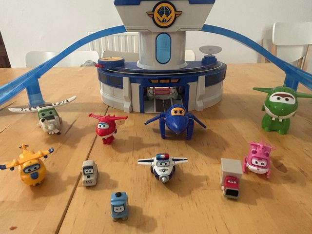 Torre Control Superwings