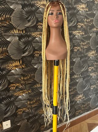 Peluca trenzas rubio miel sintéticas