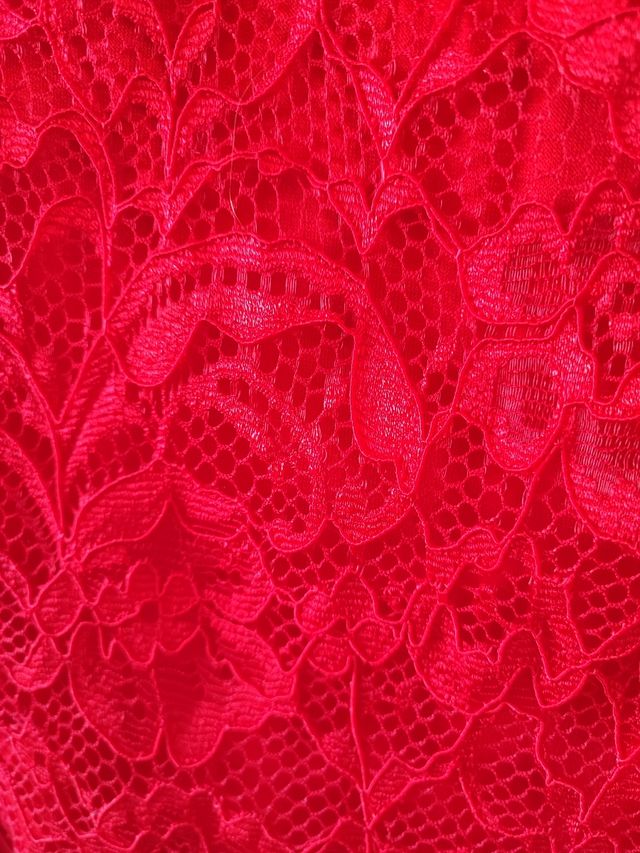 Vestido rojo encaje talla S Espectacular para esta