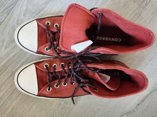 Vendo 4 pares Converse auténticas hombre.