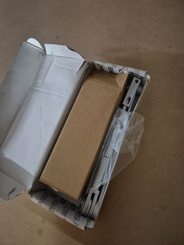 Cierrapuertas Assa Abloy DC120