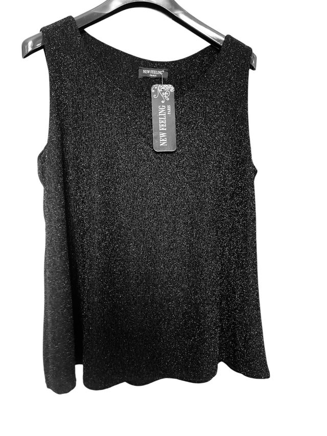 Blusa negra New Feeling Paris por estrenar