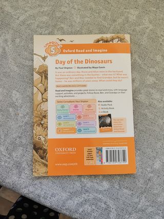 Oxford Read & Imagine: Level 5: Day of the Dino...
