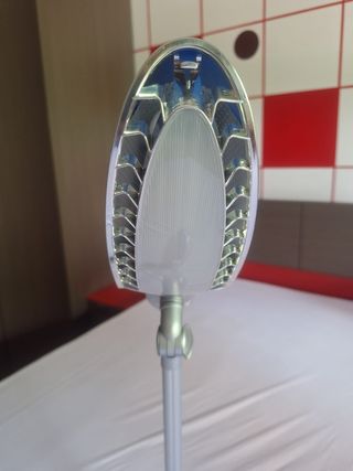 Flexo escritorio azul y plata