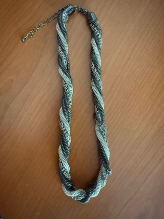 Collar plata-negro trenzado